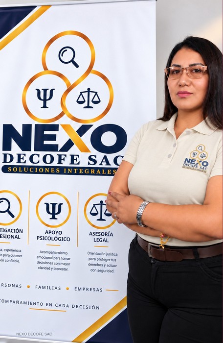 Melina Paco - Directora